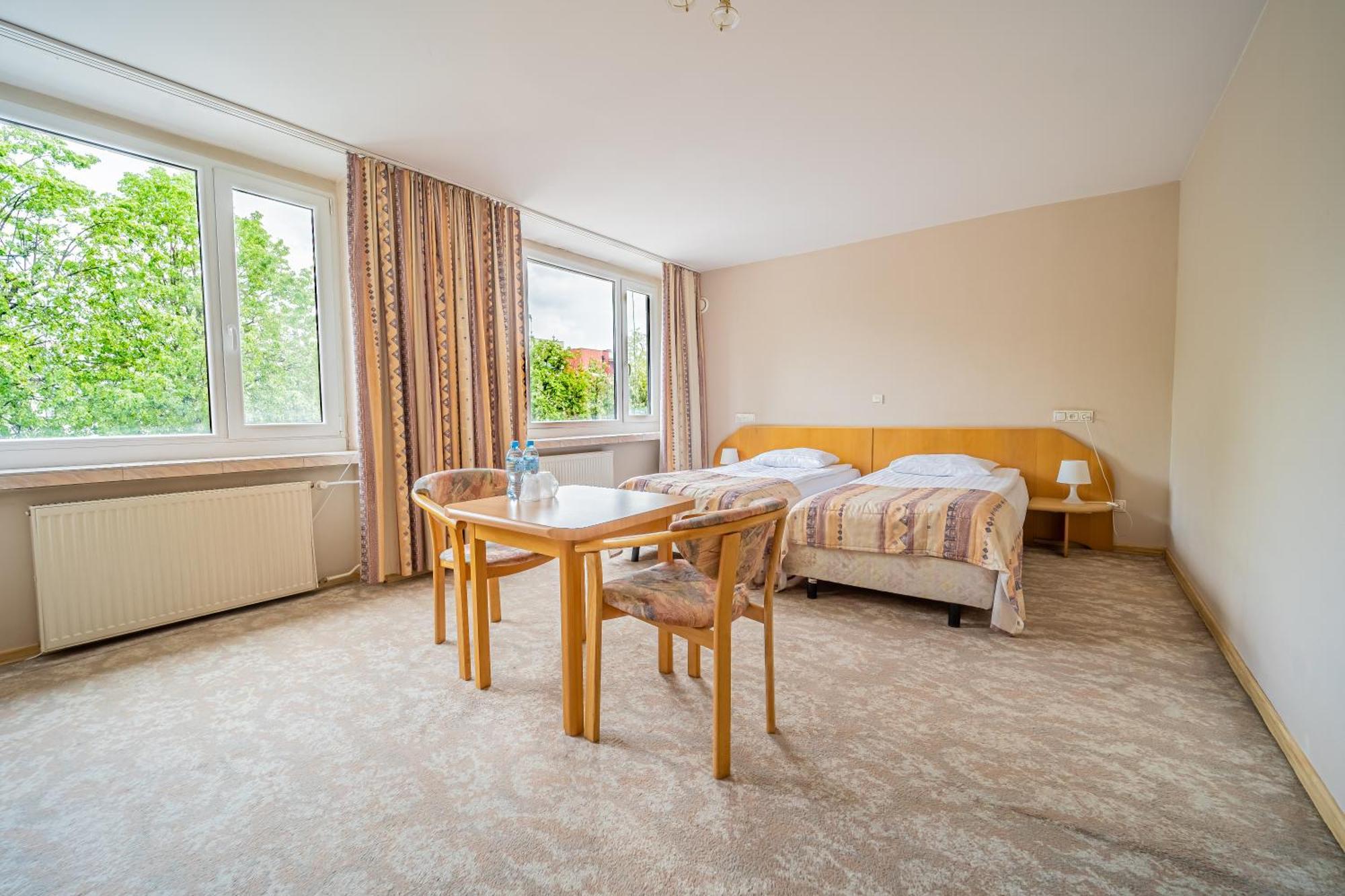 Hotel Mazowiecki Lodz Buitenkant foto